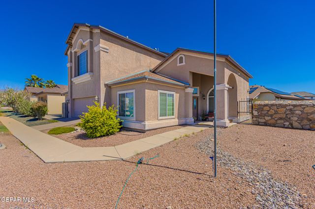500 GINA VEGA Drive, Canutillo, TX 79835