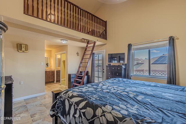 500 GINA VEGA Drive, Canutillo, TX 79835