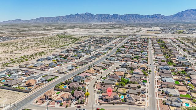 500 GINA VEGA Drive, Canutillo, TX 79835