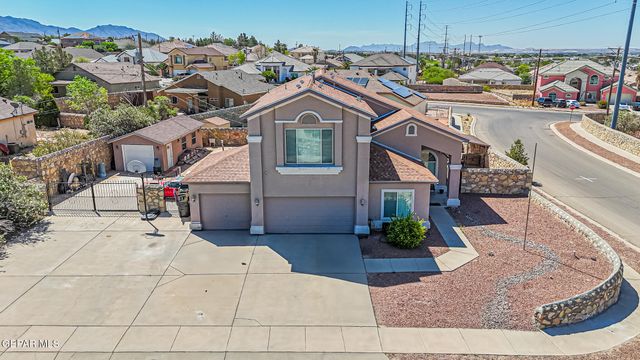 500 GINA VEGA Drive, Canutillo, TX 79835