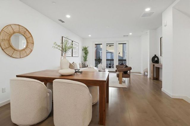 537 San Lorenzo Terrace 2, Sunnyvale, CA 94085