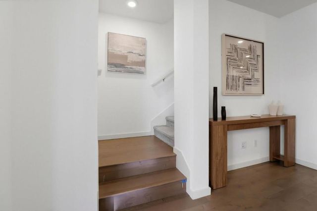 537 San Lorenzo Terrace 2, Sunnyvale, CA 94085