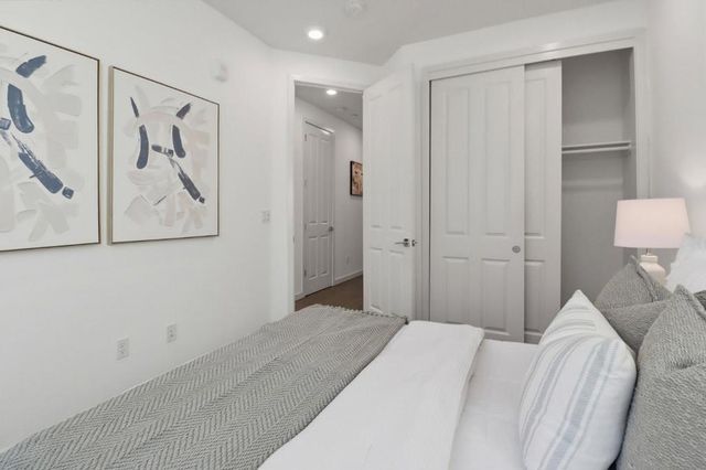 537 San Lorenzo Terrace 2, Sunnyvale, CA 94085