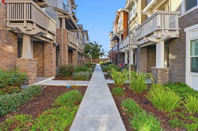 537 San Lorenzo Terrace 2, Sunnyvale, CA 94085