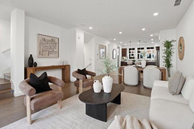 537 San Lorenzo Terrace 2, Sunnyvale, CA 94085