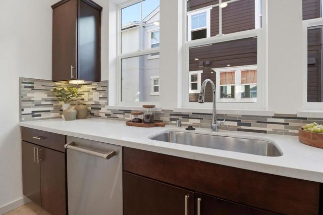 537 San Lorenzo Terrace 2, Sunnyvale, CA 94085