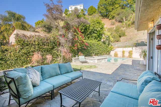 1628 Benedict Canyon Drive, Beverly Hills, CA 90210