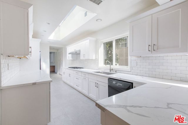 1628 Benedict Canyon Drive, Beverly Hills, CA 90210