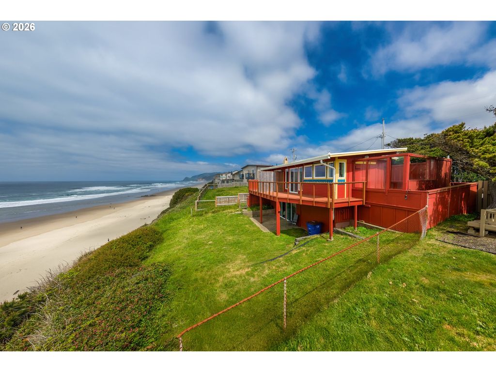 1923 Nw HARBOR Ave, Lincoln City, OR 97367