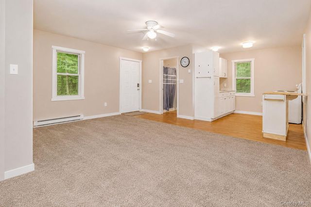 69 Glazer Drive, Bloomingburg, NY 12721