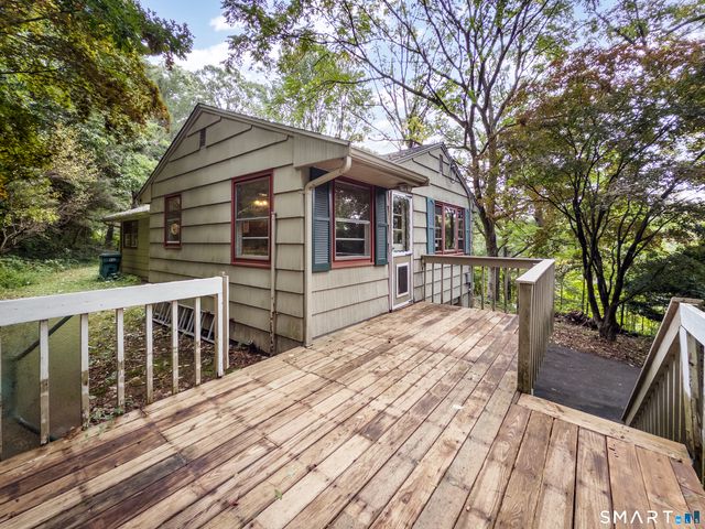 889 Benham Street, Hamden, CT 06514