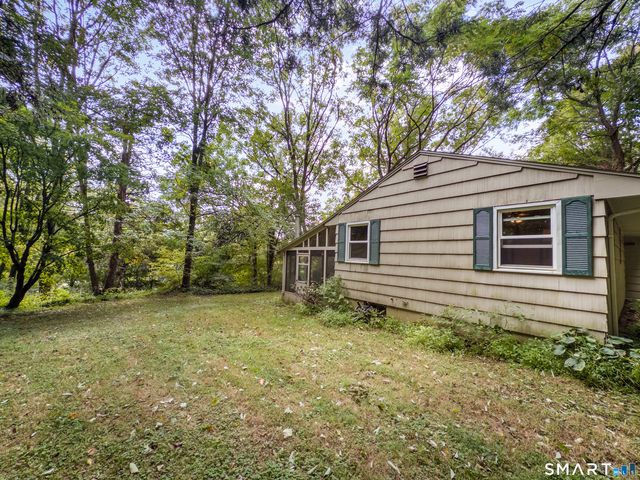 889 Benham Street, Hamden, CT 06514