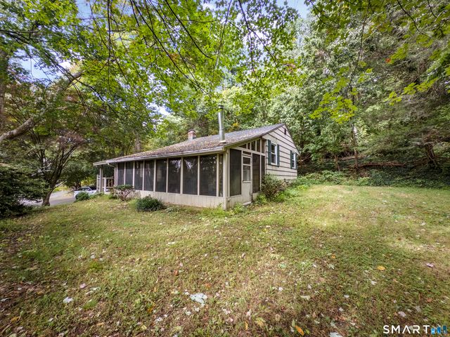 889 Benham Street, Hamden, CT 06514