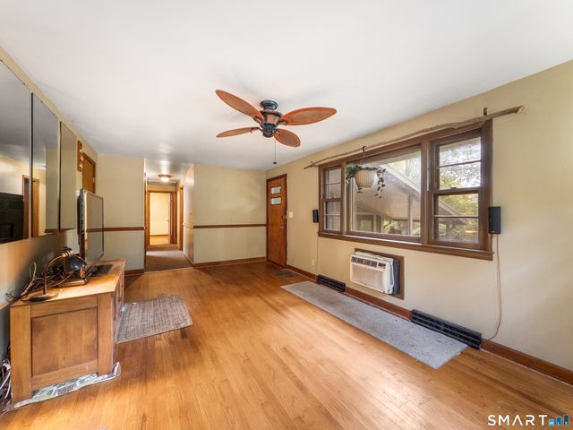 889 Benham Street, Hamden, CT 06514