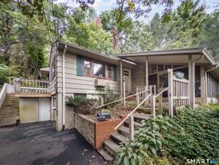 889 Benham Street, Hamden, CT 06514
