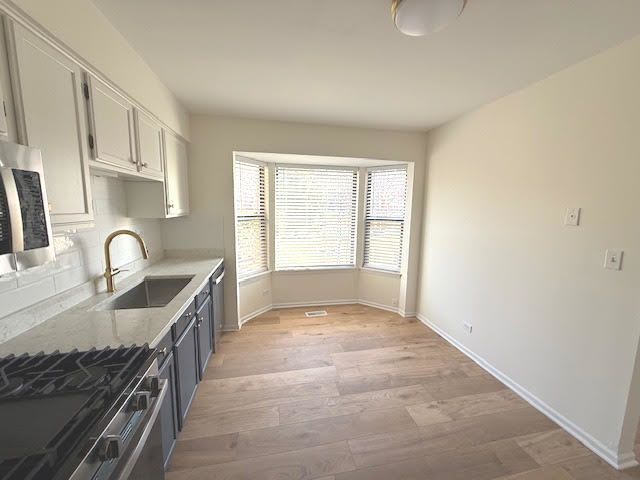 171 N Clare Court, Wood Dale, IL 60191