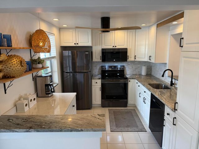 111 SE 3rd Avenue 108, Dania Beach, FL 33004