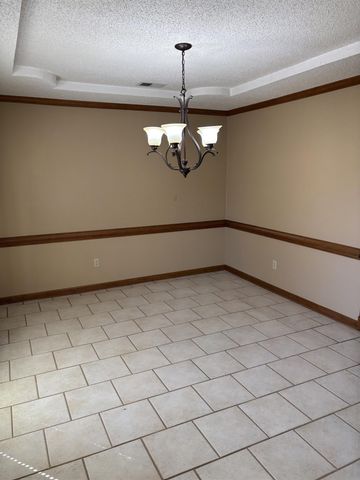 599 FORESTDALE DR, Collierville, TN 38017