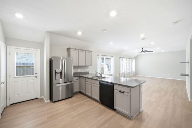 18463 Running Shadow Court, Hockley, TX 77447