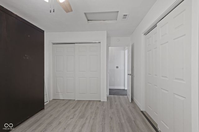 6677 Wimbledon Drive, Zionsville, IN 46077