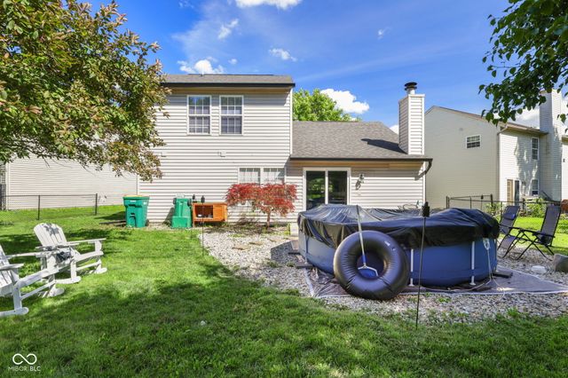 6677 Wimbledon Drive, Zionsville, IN 46077