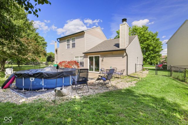 6677 Wimbledon Drive, Zionsville, IN 46077