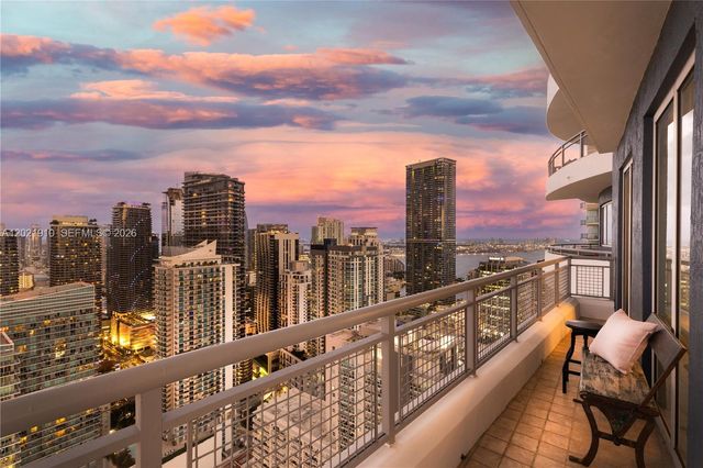 60 SW 13th St 4613, Miami, FL 33130
