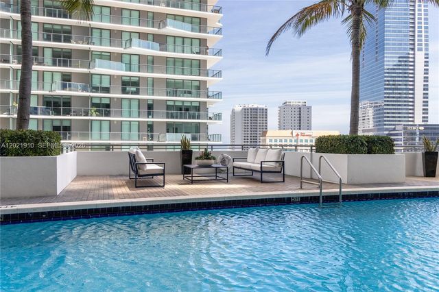 60 SW 13th St 4613, Miami, FL 33130