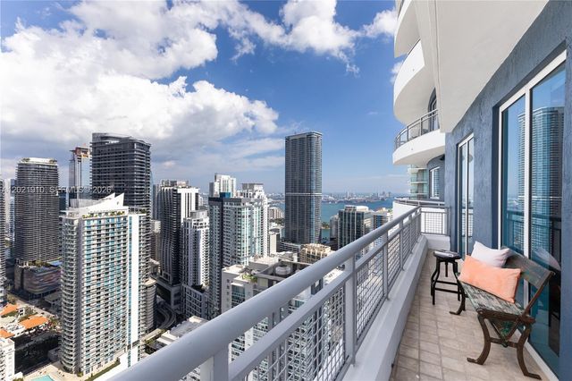 60 SW 13th St 4613, Miami, FL 33130
