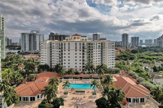 19900 E Country Club Drive 418, Miami, FL 33180