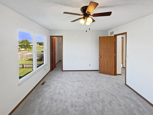 6800 Barker Drive, Canal Winchester, OH 43110