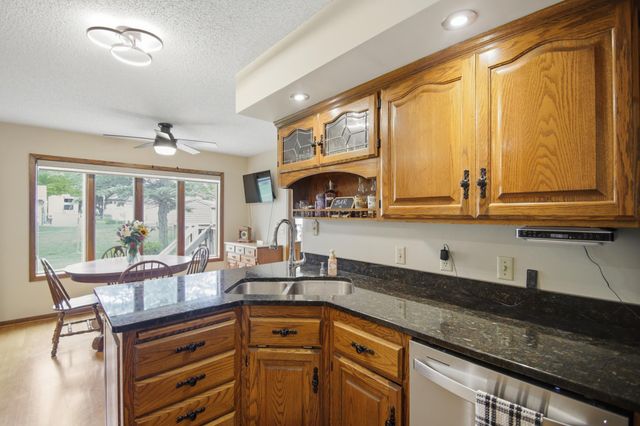2000 9th Street SW, Austin, MN 55912