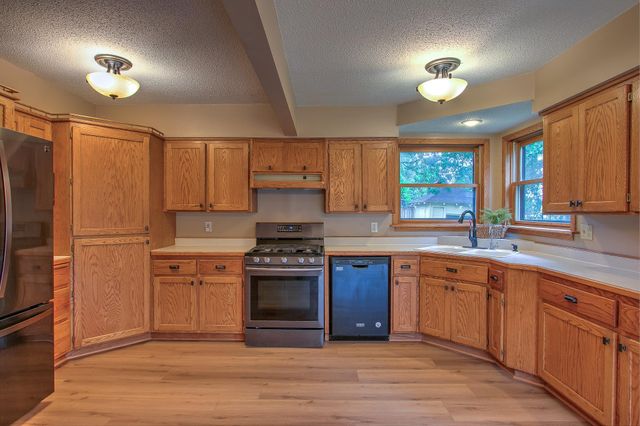 2850 Holly Street S, Cambridge, MN 55008