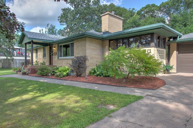 2850 Holly Street S, Cambridge, MN 55008