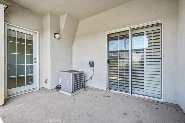 1516 Pacific Coast Highway 103, Huntington Beach, CA 92648