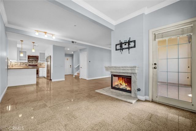 1516 Pacific Coast Highway 103, Huntington Beach, CA 92648