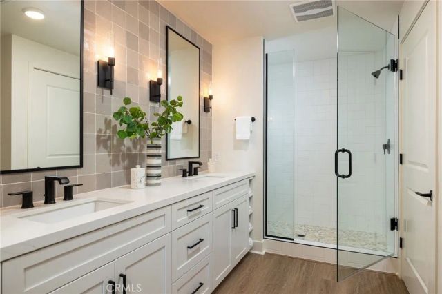 414 Main St. 410, Huntington Beach, CA 92648
