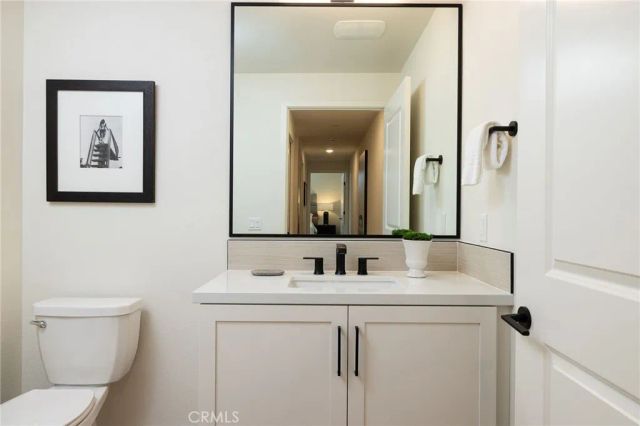 414 Main St. 410, Huntington Beach, CA 92648