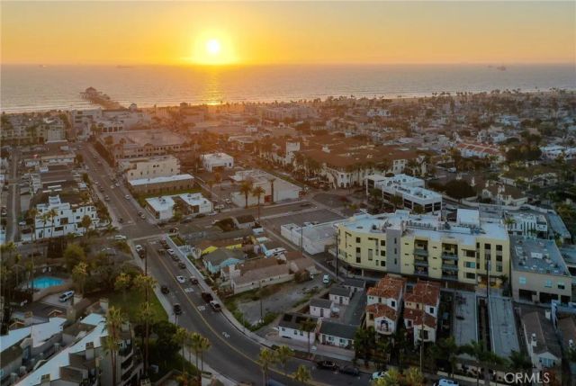 414 Main St. 410, Huntington Beach, CA 92648