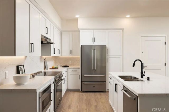 414 Main St. 410, Huntington Beach, CA 92648