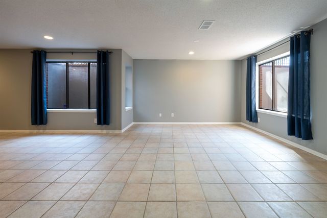 4103 N Tara Cir, Wichita, KS 67226