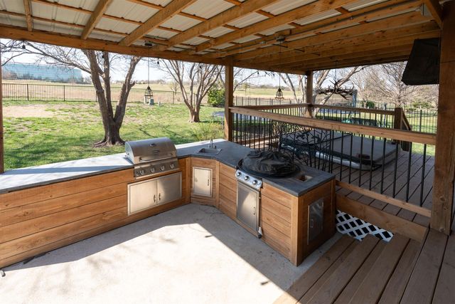 4103 N Tara Cir, Wichita, KS 67226