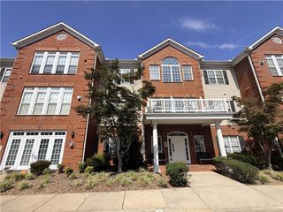 522 College Road 202-A, Greensboro, NC 27410
