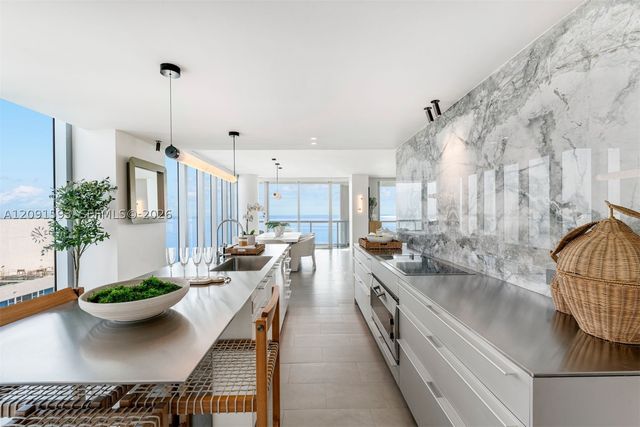 6799 Collins Ave LPH02, Miami Beach, FL 33141