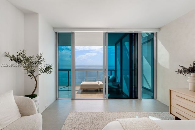 6799 Collins Ave LPH02, Miami Beach, FL 33141