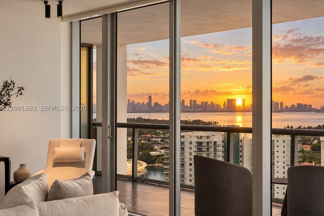 6799 Collins Ave LPH02, Miami Beach, FL 33141
