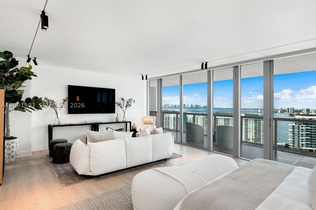 6799 Collins Ave LPH02, Miami Beach, FL 33141