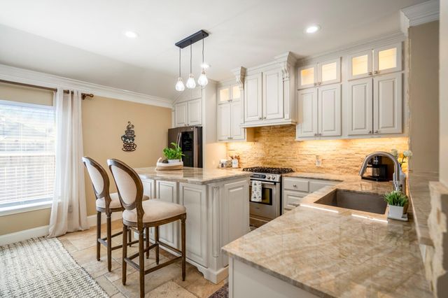 3703 Pelican Lake Drive, Richmond, TX 77406