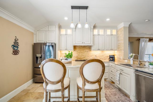 3703 Pelican Lake Drive, Richmond, TX 77406