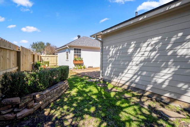 3703 Pelican Lake Drive, Richmond, TX 77406